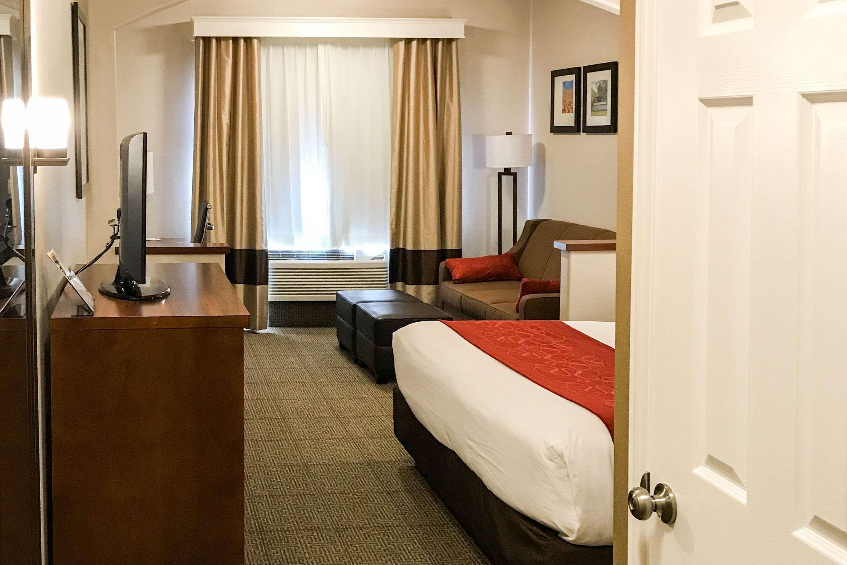 คอมฟอร์ต สวีท เนียร์ ซิกซ์แฟลก เมจิค เมาน์เท็น Hotel Stevenson Ranch ภายนอก รูปภาพ