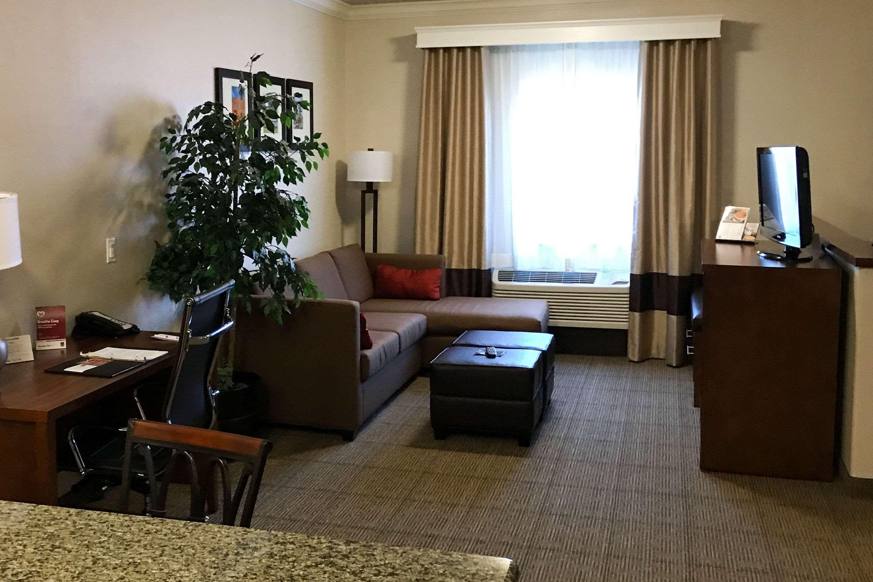 คอมฟอร์ต สวีท เนียร์ ซิกซ์แฟลก เมจิค เมาน์เท็น Hotel Stevenson Ranch ภายนอก รูปภาพ