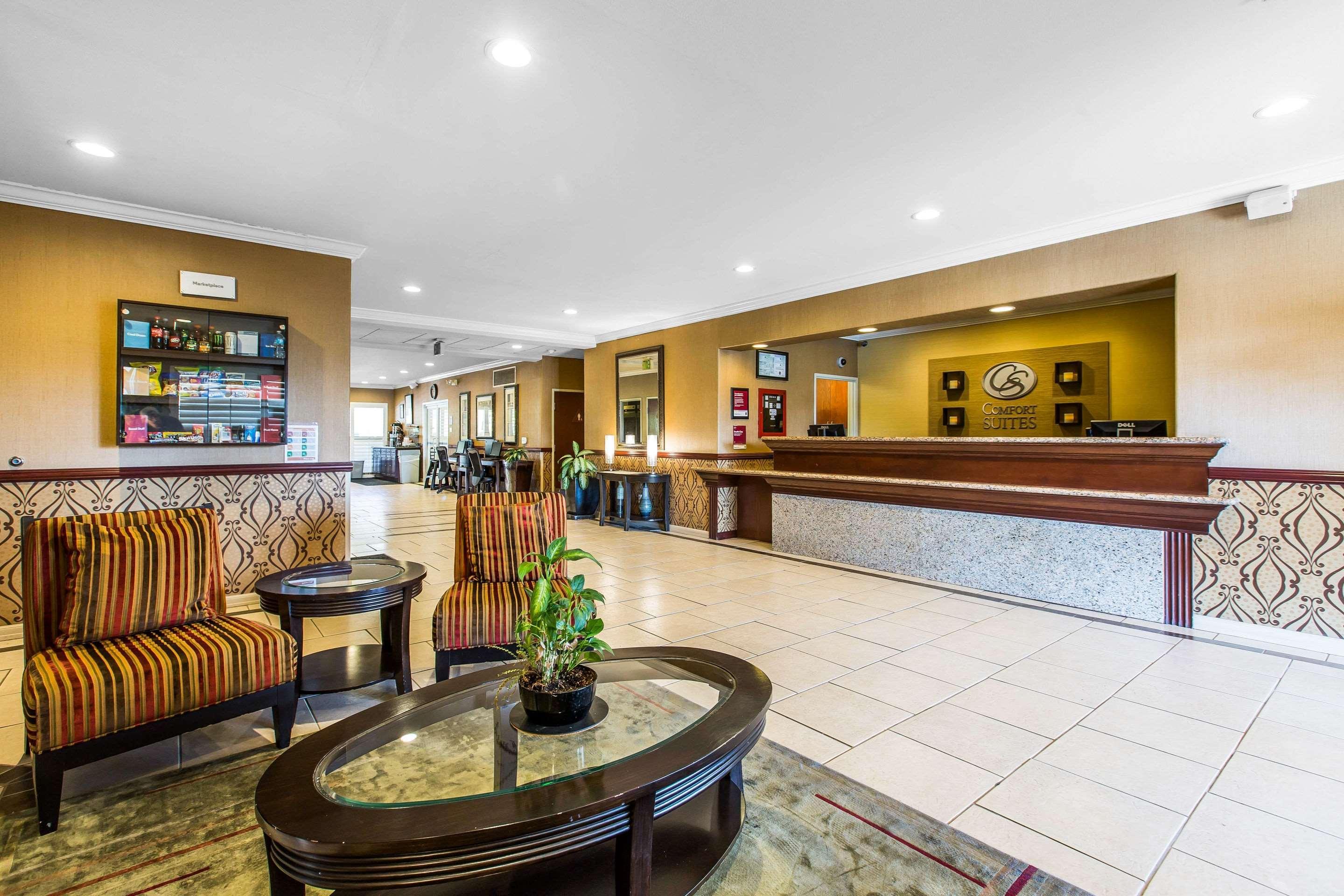 คอมฟอร์ต สวีท เนียร์ ซิกซ์แฟลก เมจิค เมาน์เท็น Hotel Stevenson Ranch ภายนอก รูปภาพ