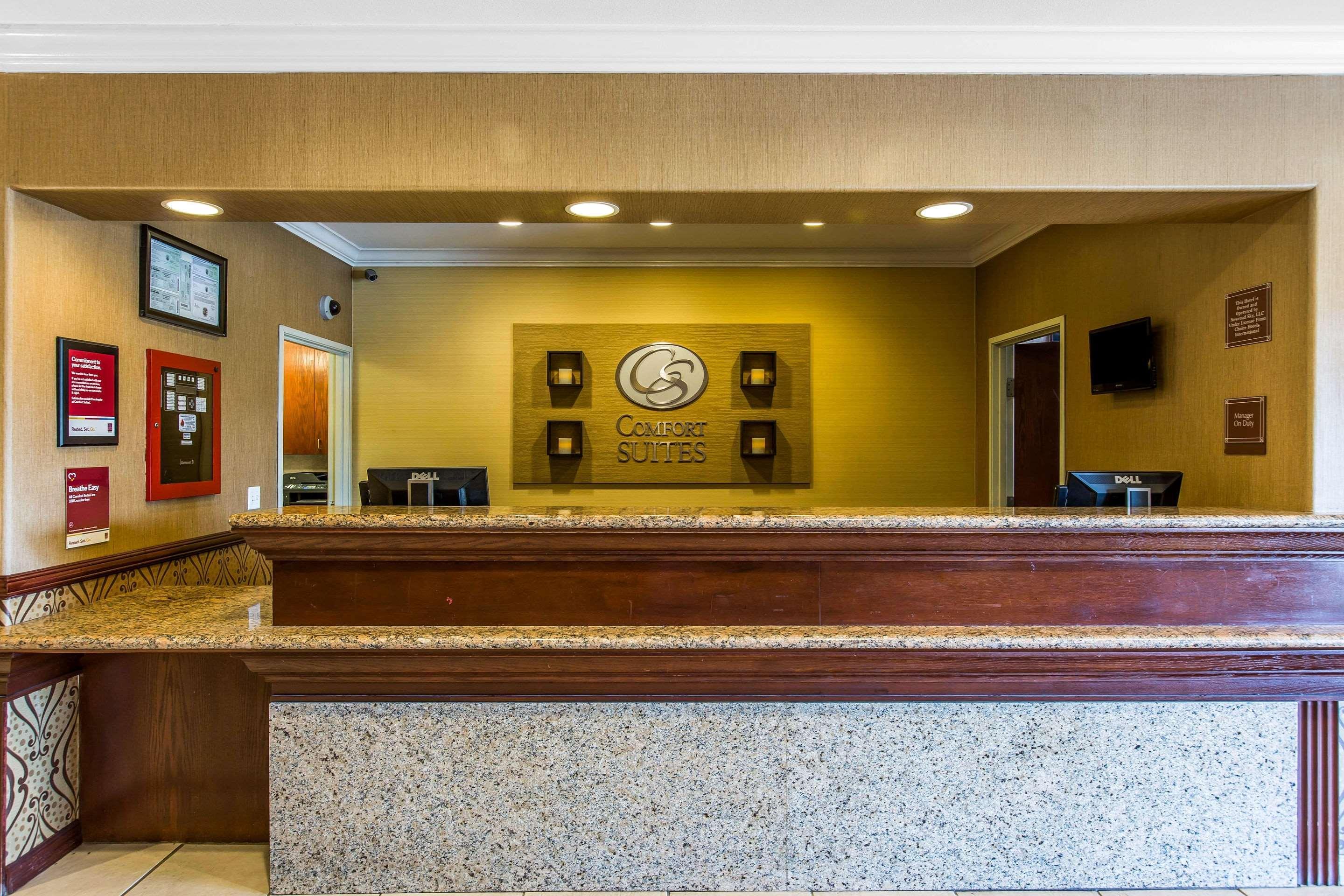 คอมฟอร์ต สวีท เนียร์ ซิกซ์แฟลก เมจิค เมาน์เท็น Hotel Stevenson Ranch ภายนอก รูปภาพ