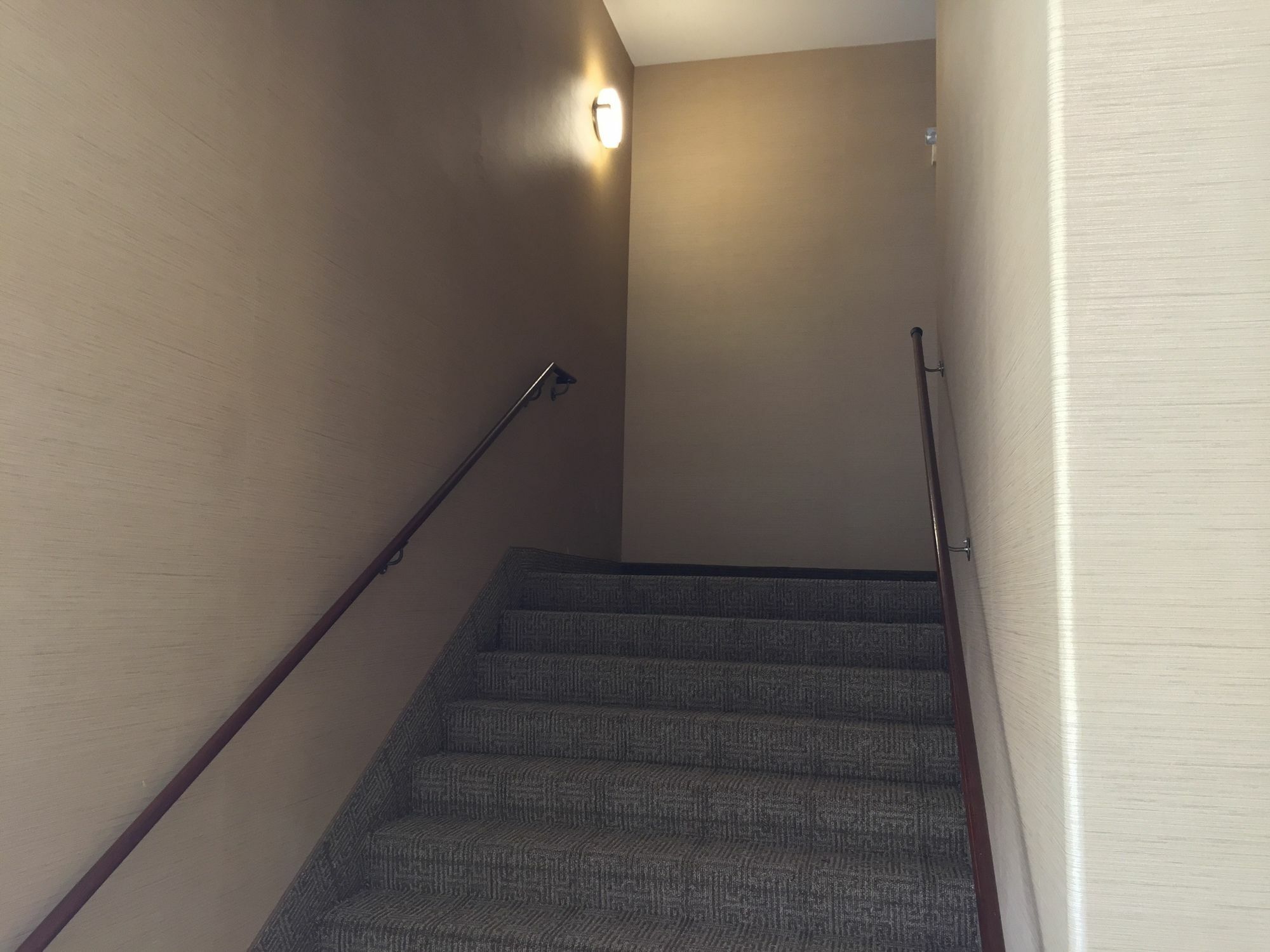 คอมฟอร์ต สวีท เนียร์ ซิกซ์แฟลก เมจิค เมาน์เท็น Hotel Stevenson Ranch ภายนอก รูปภาพ